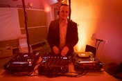 DJ Feer - Event & Hochzeits DJ mit Ton- & Lichtanlage