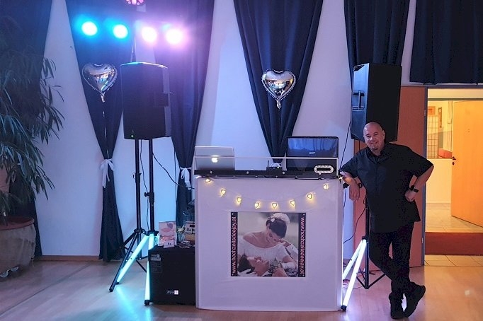 Hochzeits- & Event-DJ
