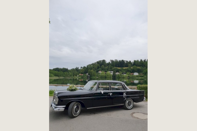 Hochzeitsauto/Brautauto inkl. Chauffeur