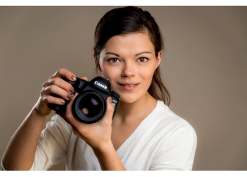 Einfühlsame, stimmungsvolle und natürliche Hochzeitfotografie in Wien